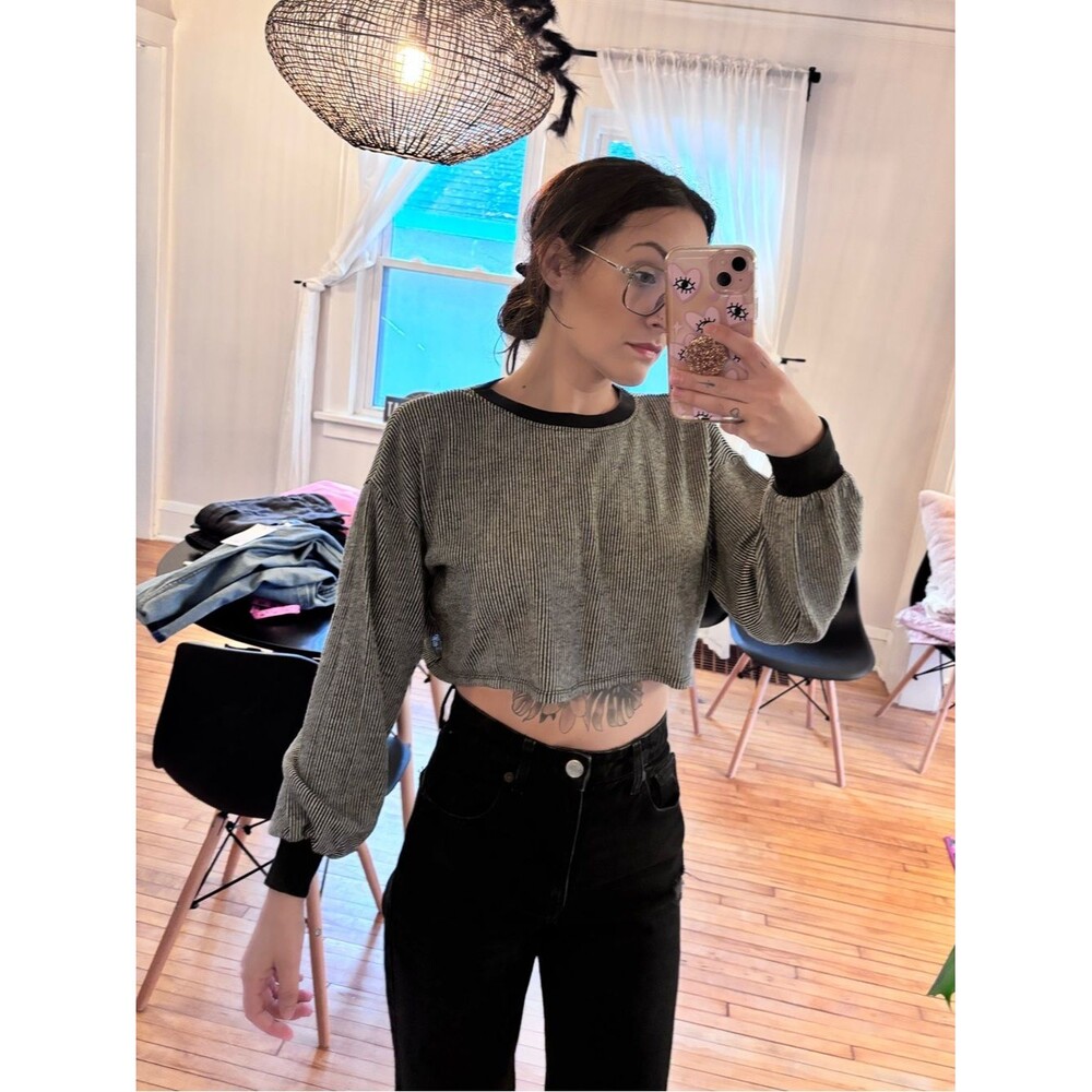 Wild fable Cropped black and white striped sweater